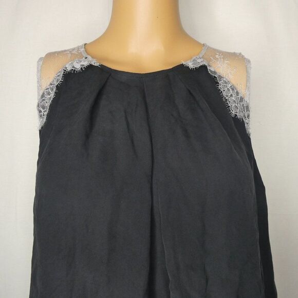 Alice + Olivia Sleeveless Floral Lace Shoulder Top - Picture 2 of 8